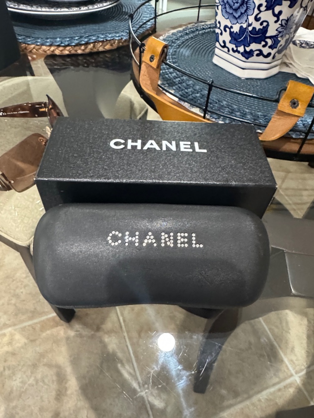 CHANEL Brown Gradient Rimless Sunglasses with Tortoiseshell Temples - Picture 7 of 10